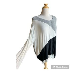 Fenini gray black color block long sleeve layered asymmetrical top 3X